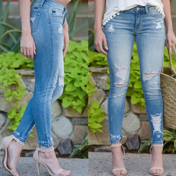 KanCan Distressed Light Wash Skinny Jeans denim - Picture 4 of 4